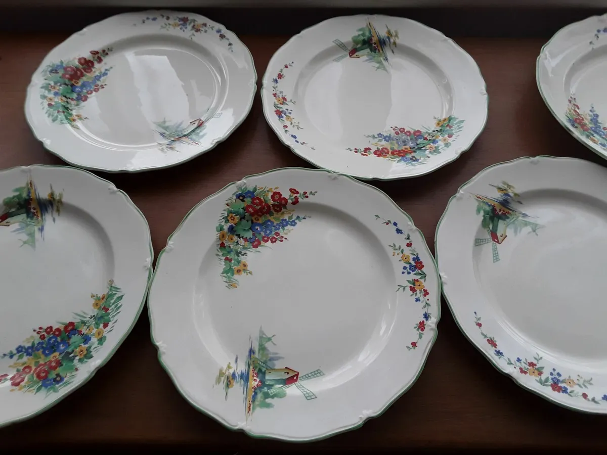 Collectible vintage crockery - Image 3