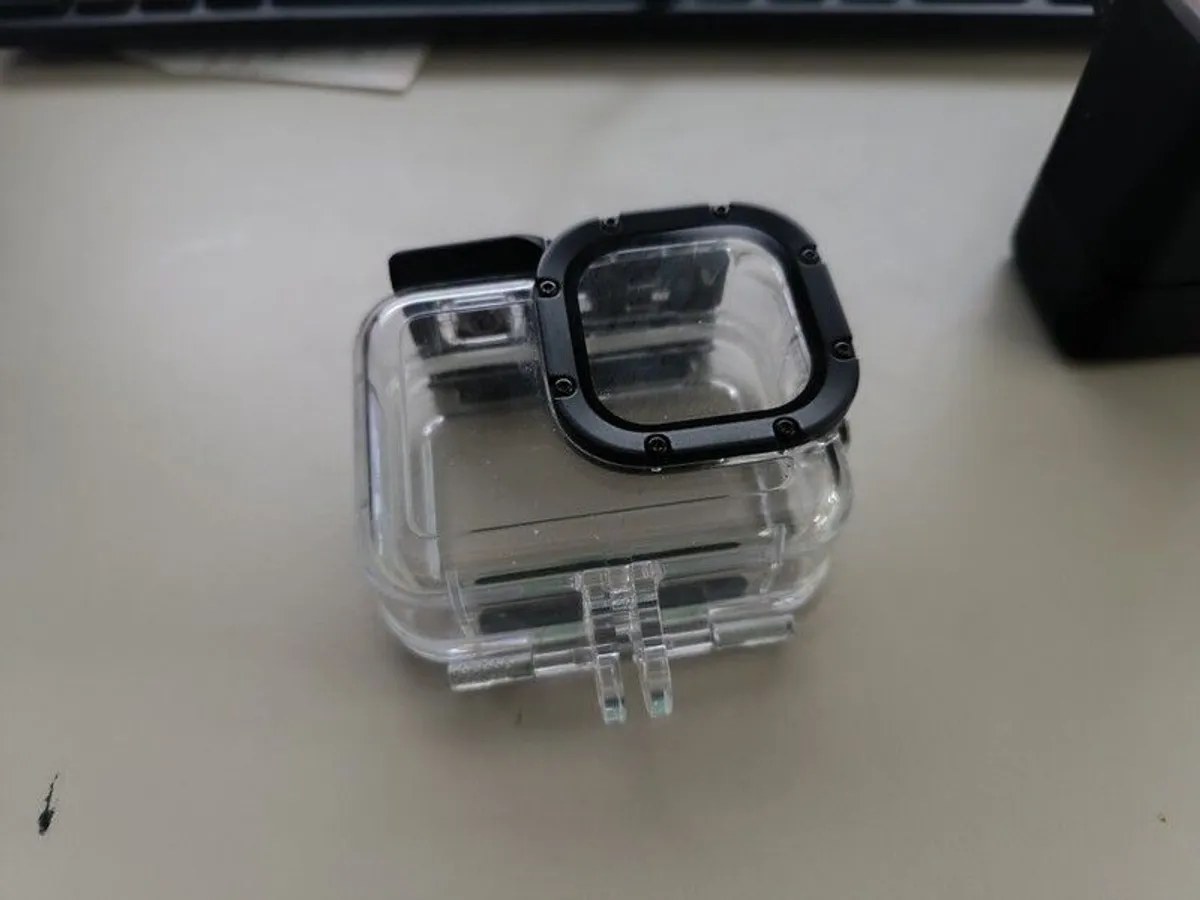 GoPro Hero 8 Camera Accessories 3x Batteries, Dual Charger & Protective Case - Image 4
