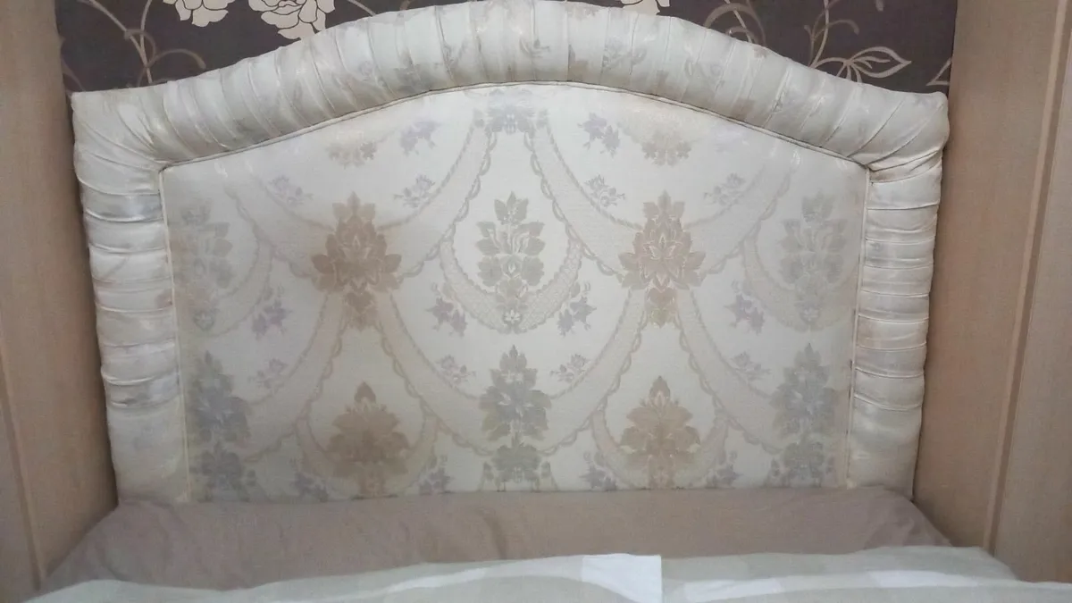 Headboard double