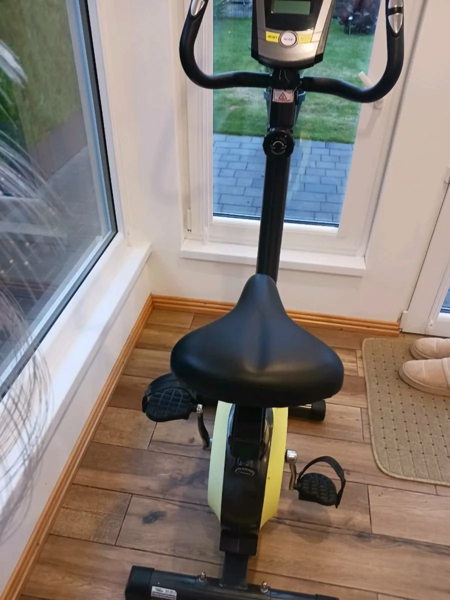 Exercise bike - Image 4