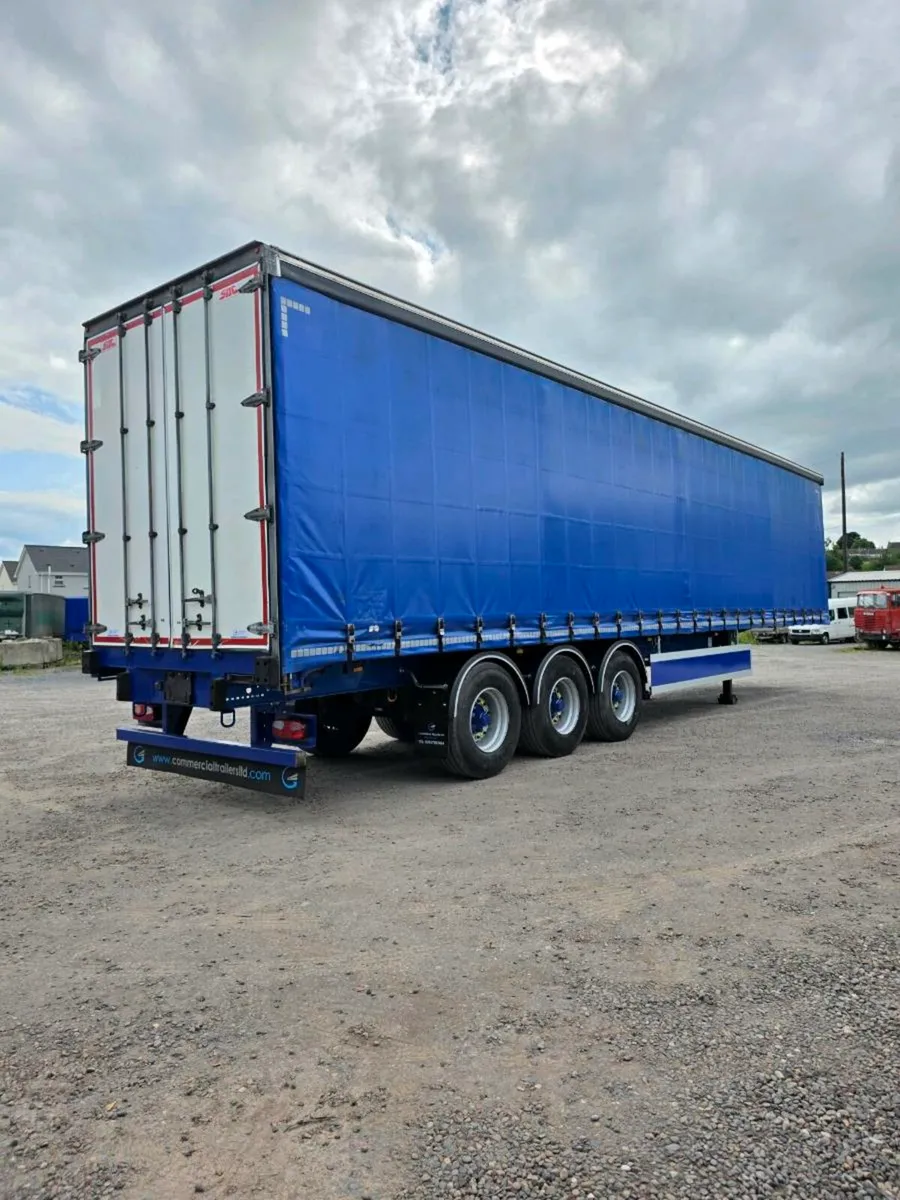2015 SDC CURTAINSIDER - Image 4