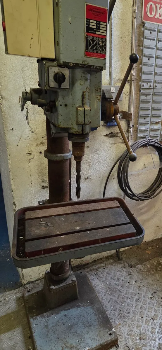 3phase gear driven pillar drill - Image 1