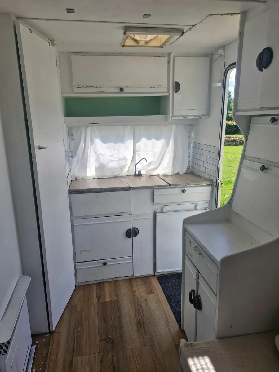 2 Berth Caravan - Image 2