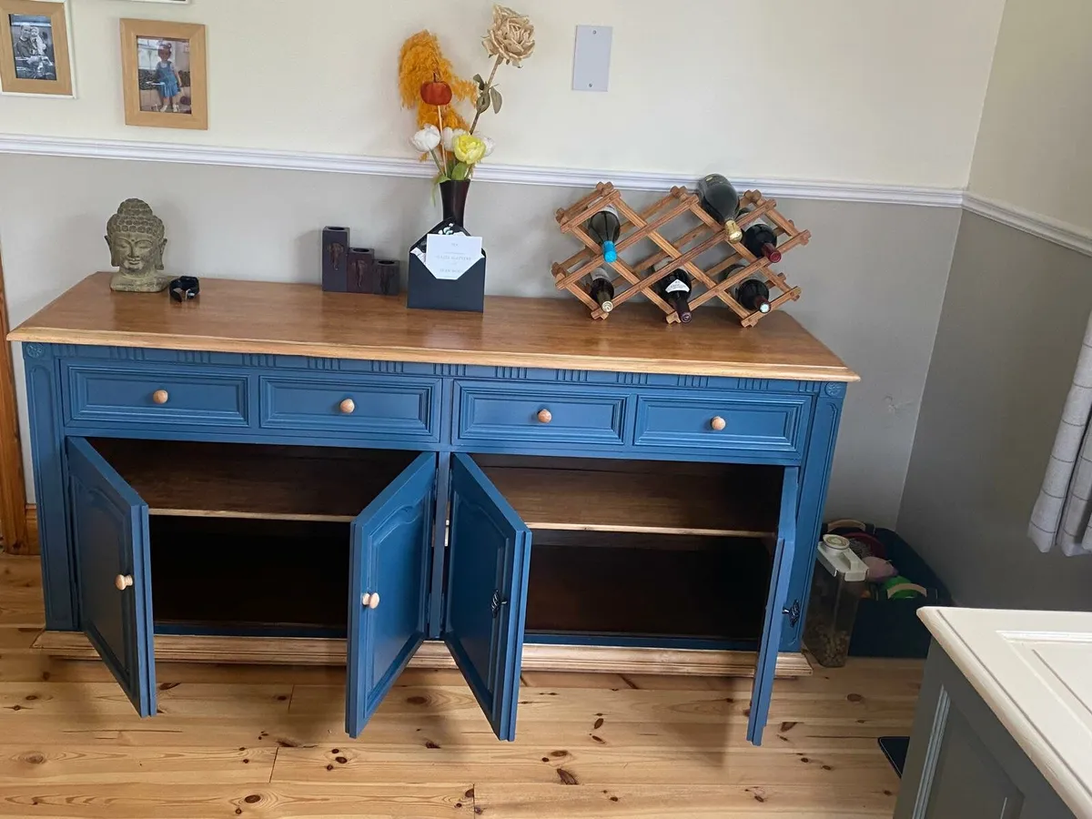 Thomasville sideboard - Image 2