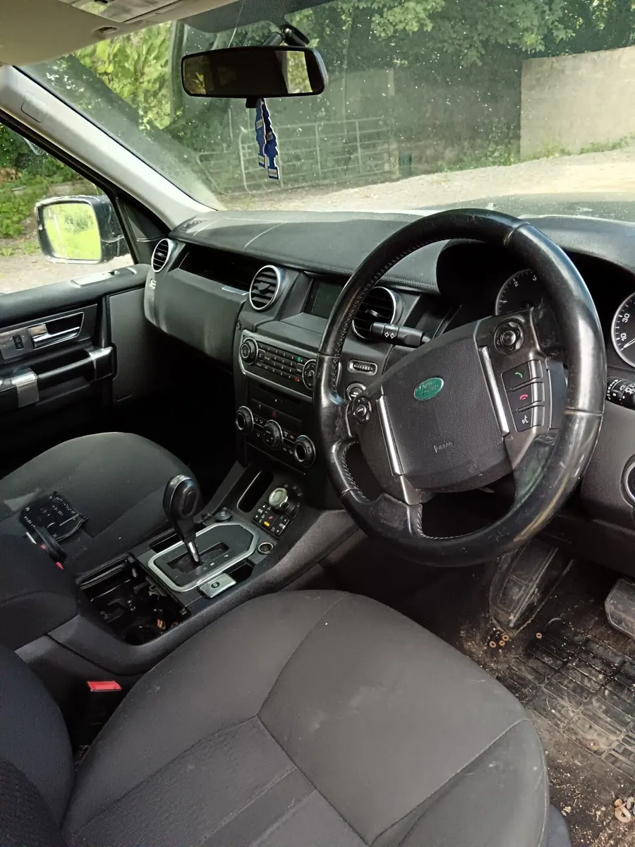 Land Rover Discovery 2011 - Image 1