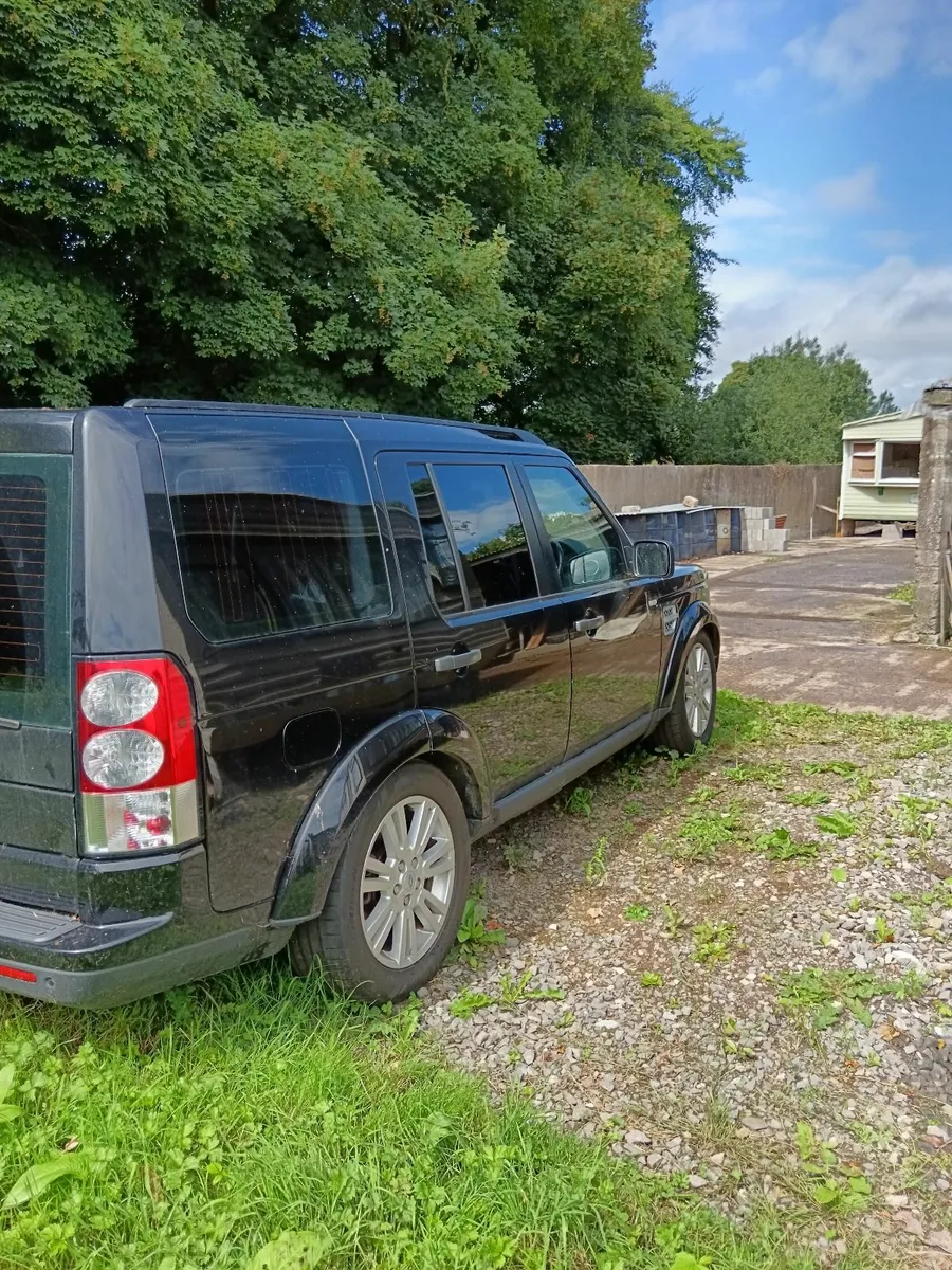Land Rover Discovery 2011 - Image 2