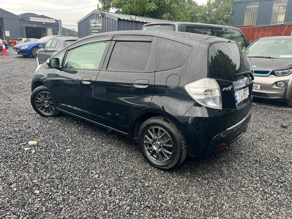 Honda Fit Hybrid Auto - Image 4
