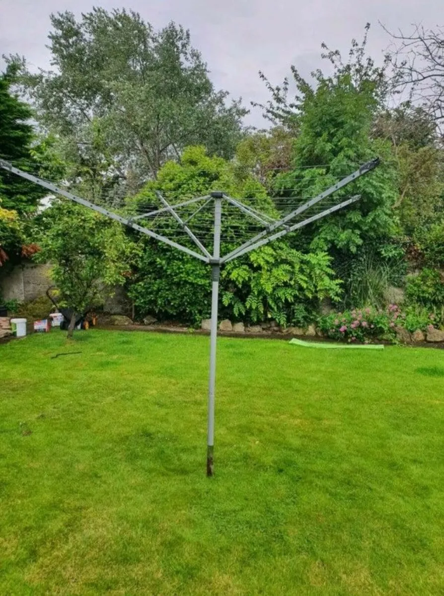 Washing Line - Image 3
