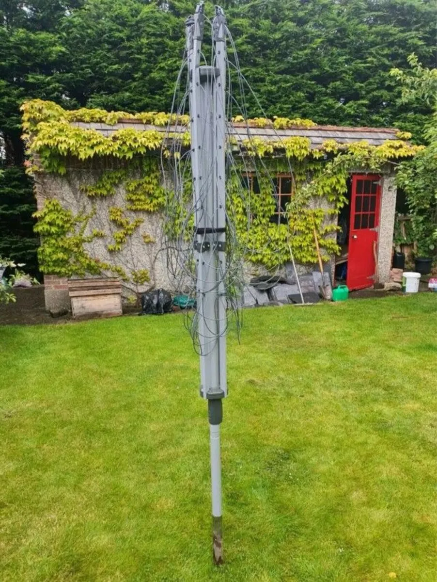 Washing Line - Image 4