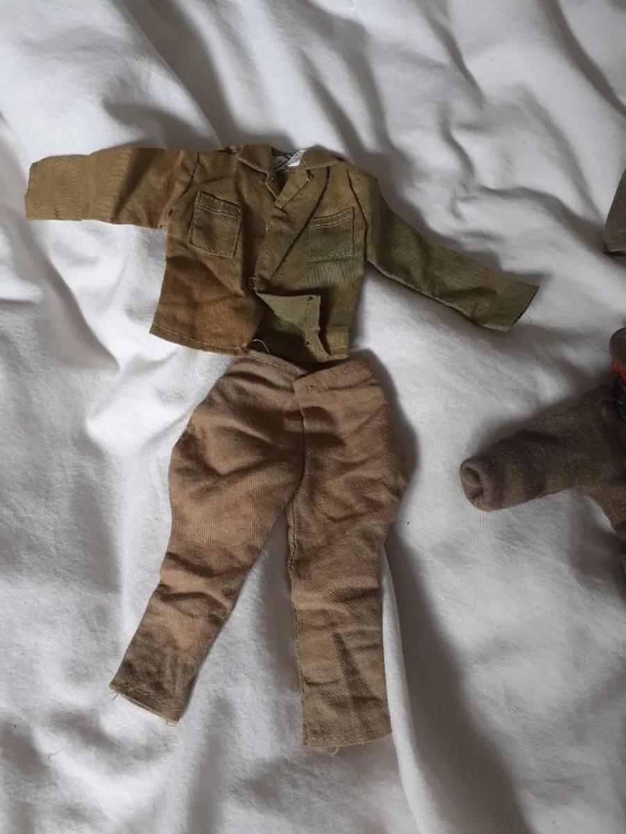 Actoinman uniforms - Image 4