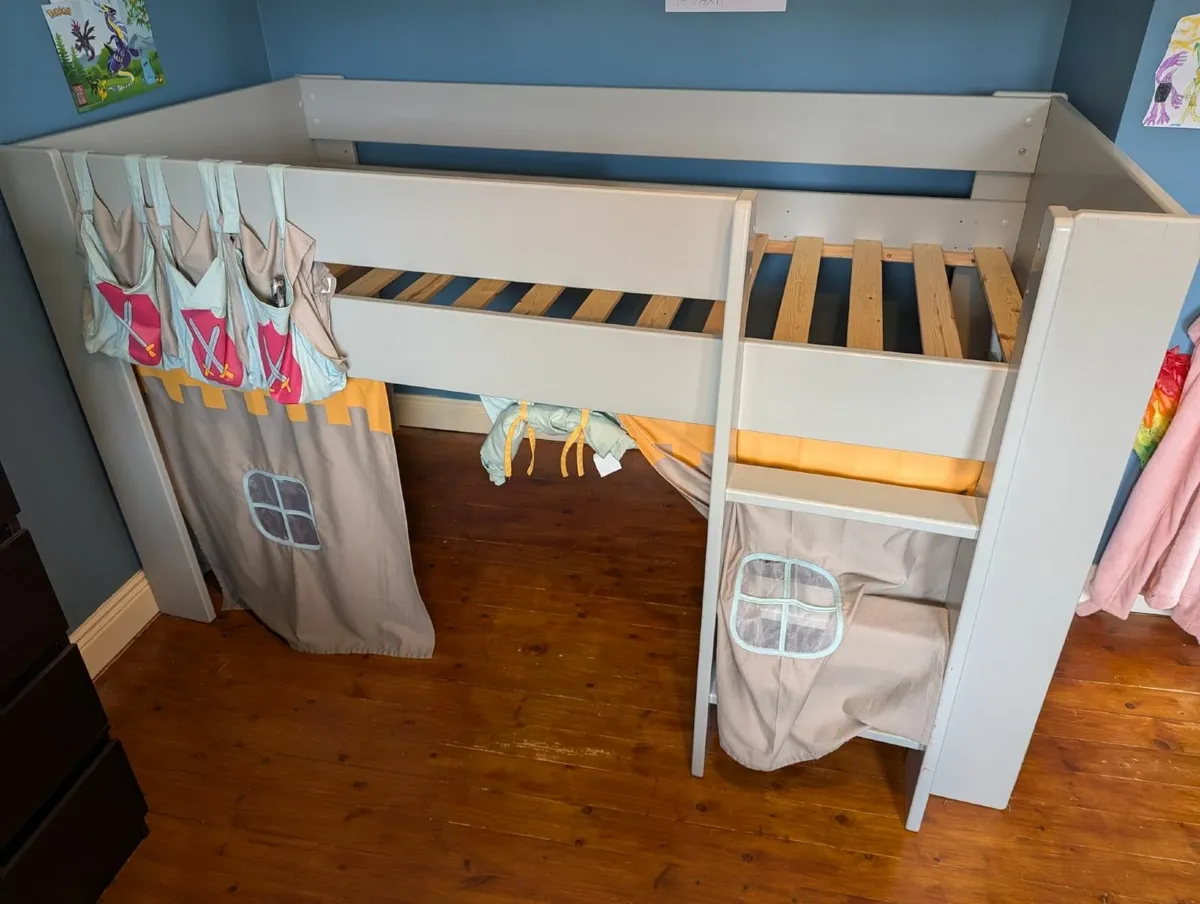 Kids mid sleeper bed - Image 1