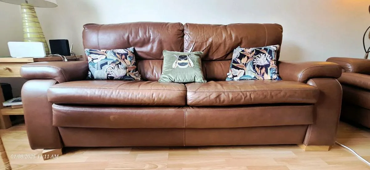 Granfort Sevilla Leather 3 seater & 2 seater sofas - Image 1
