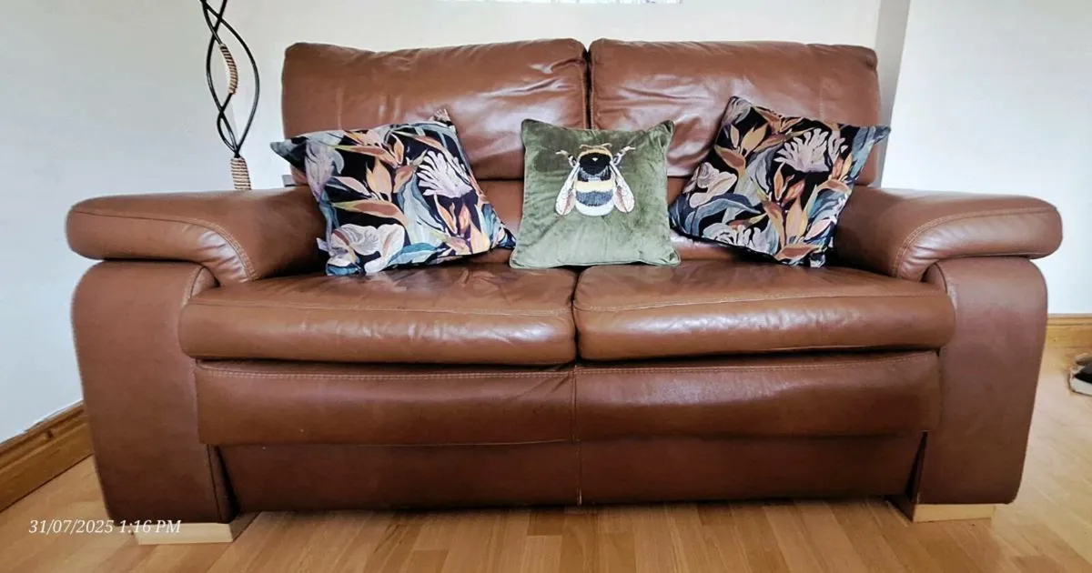 Granfort Sevilla Leather 3 seater & 2 seater sofas - Image 2