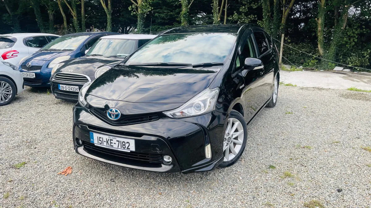 Toyota Prius Alpha 7 Seater Low mileage - Image 1