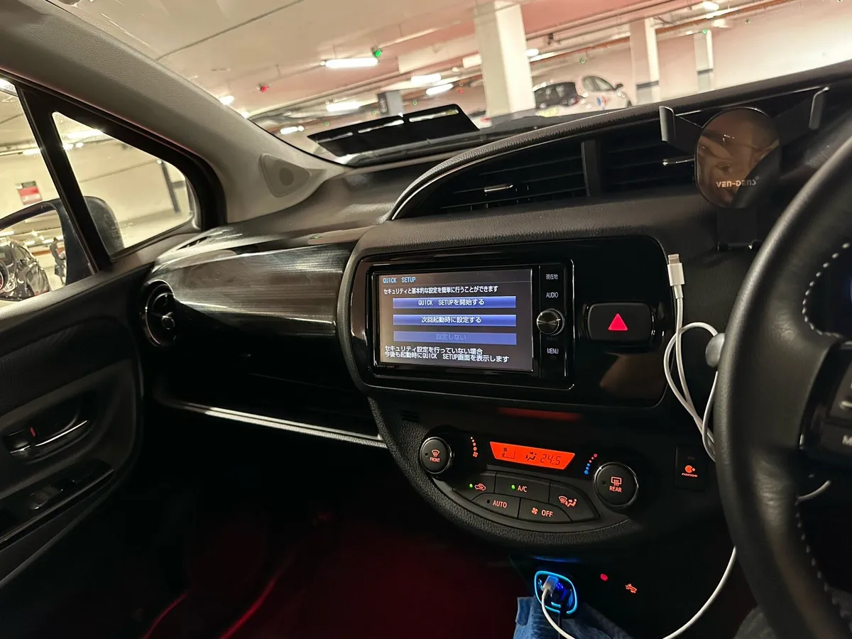 Toyota Vitz 2017 hybrid Auto - Image 4