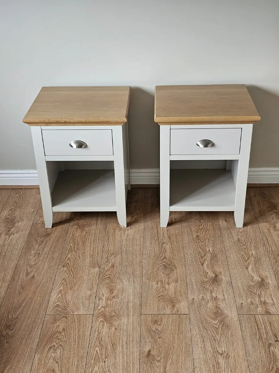 Bedroom furniture - Image 2