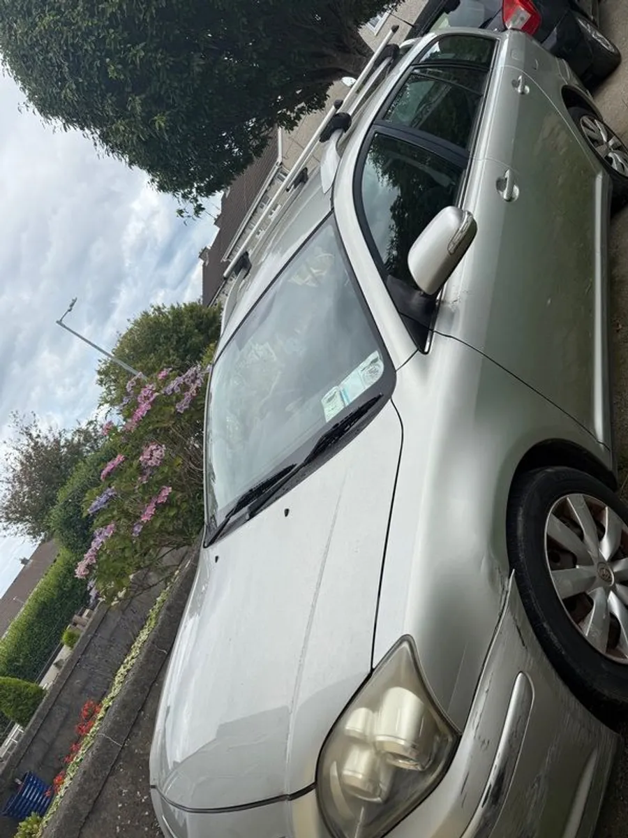 2009 Toyota Avensis - Image 3