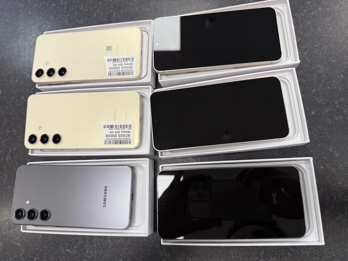 Samsung Galaxy S24 – 256GB Phone  – Like New - Image 3