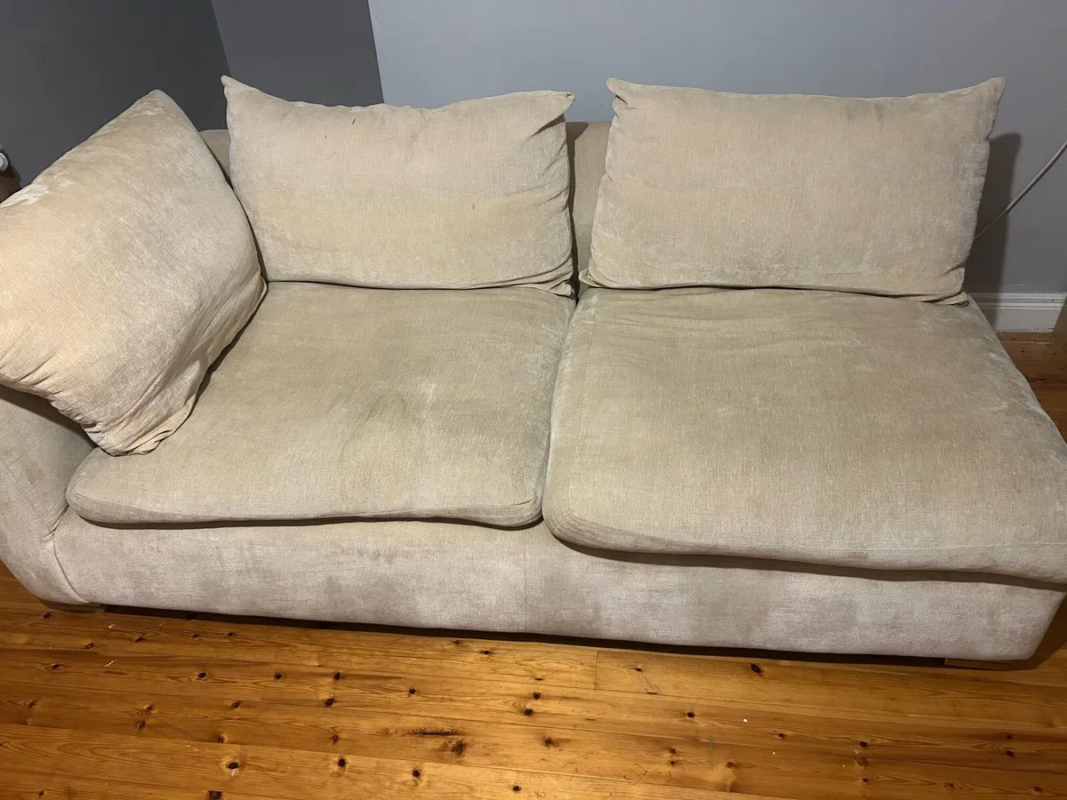 2 seater Couch - Image 3