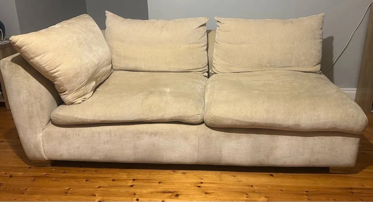 2 seater Couch - Image 4