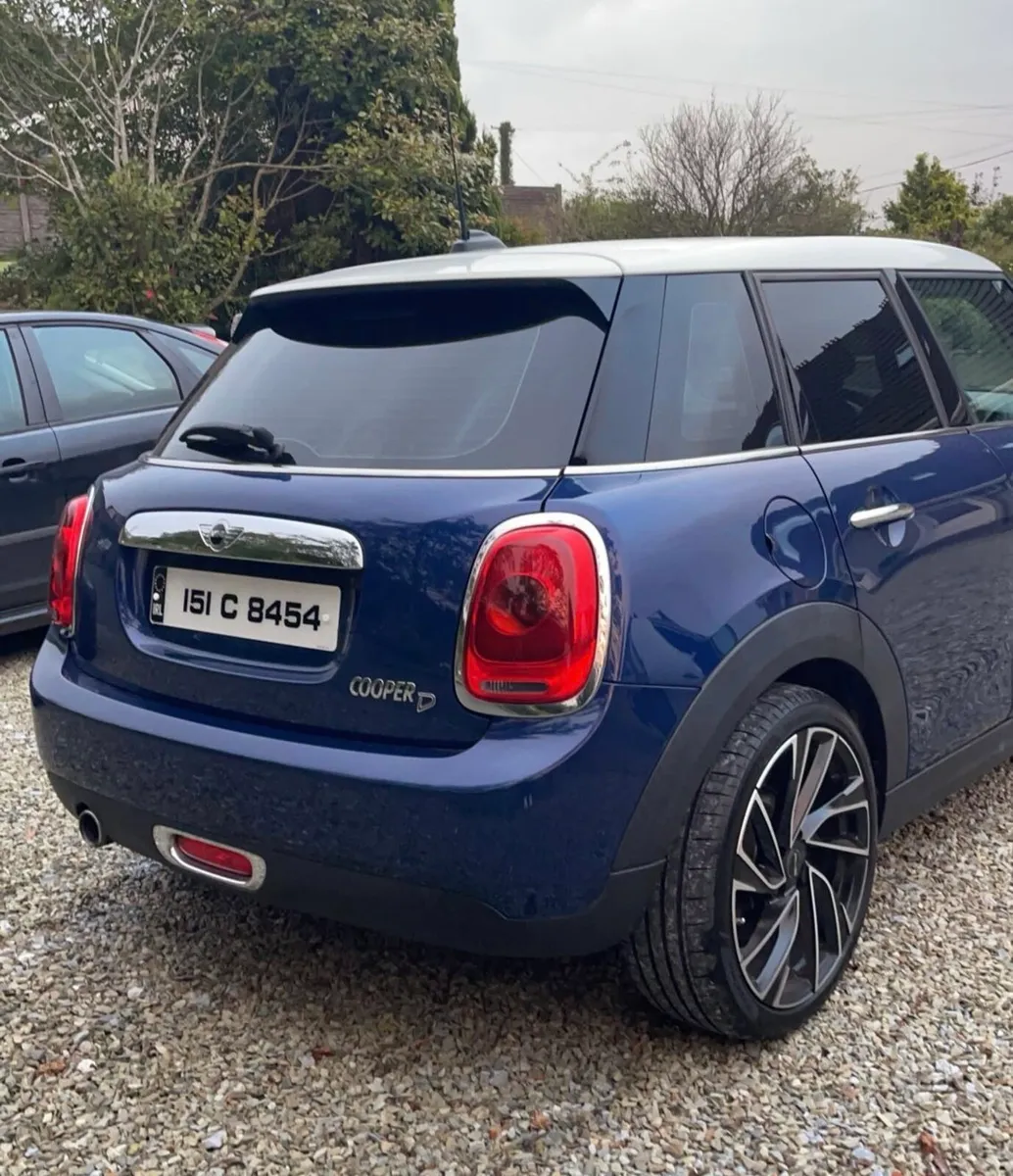 Mini Cooper 1.5 Diesel - Image 2