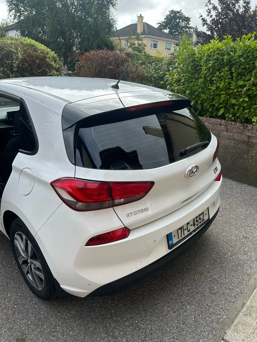 Hyundai i30 deluxe 2017 - Image 3