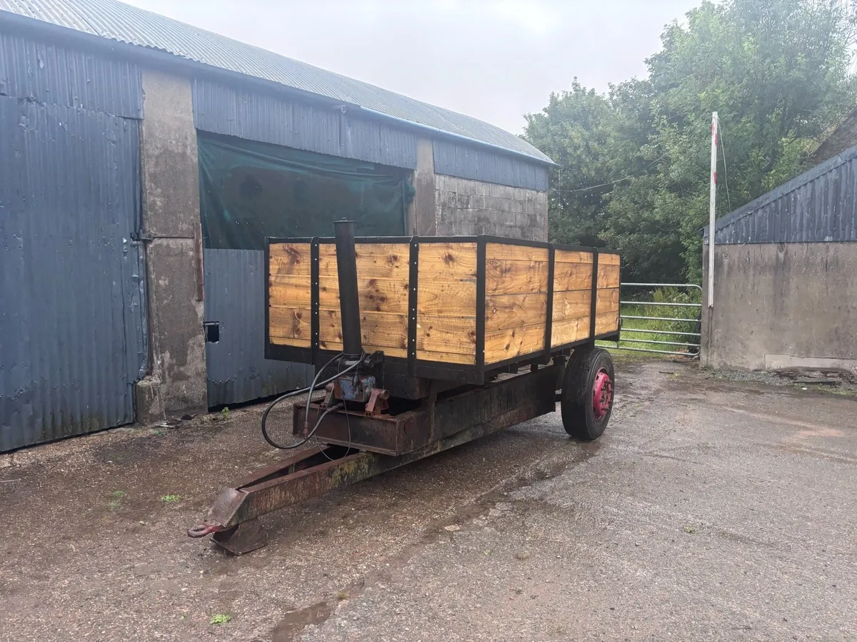 Tipping trailer - Image 2