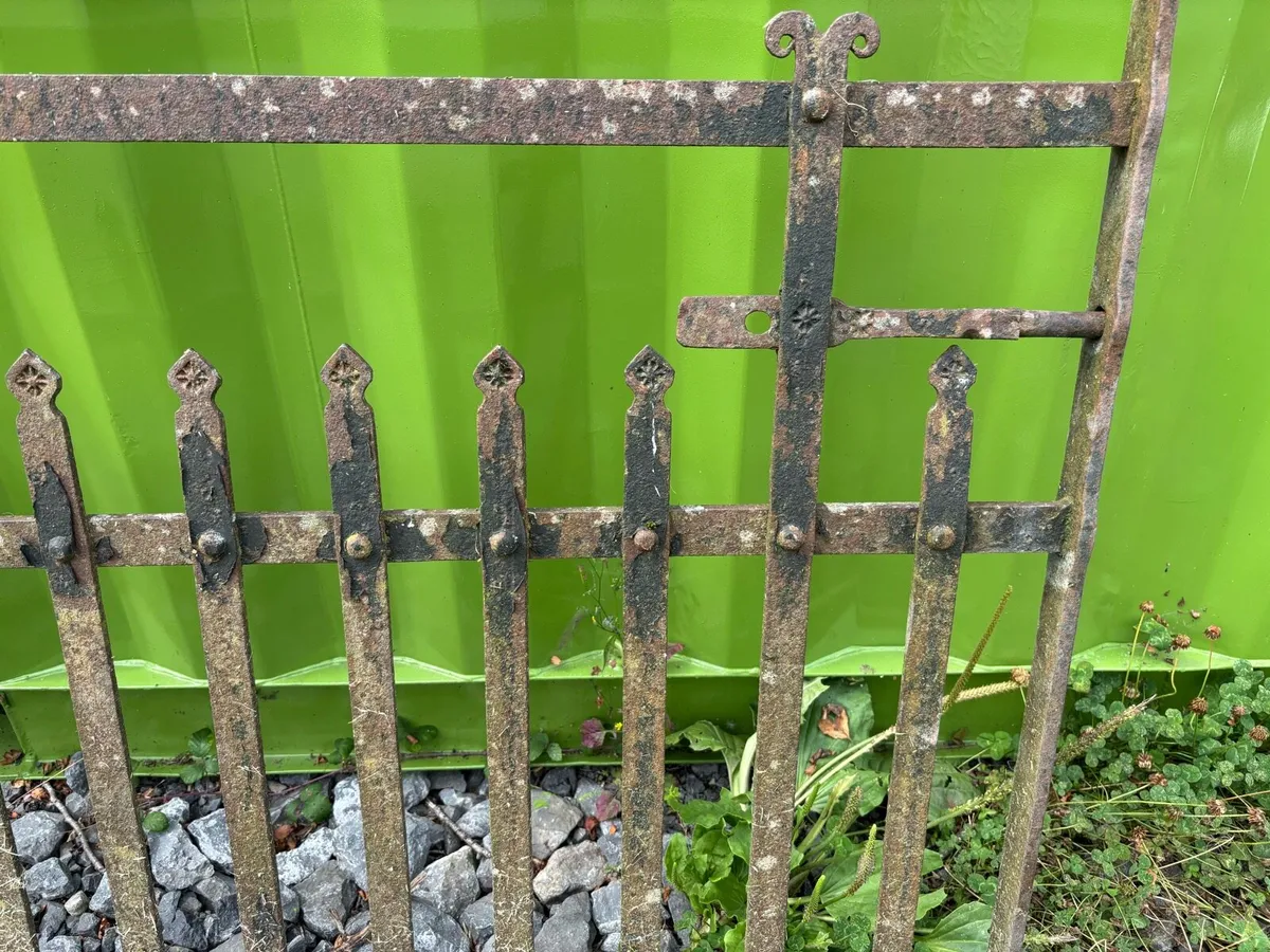 Wrought iron gate - Image 2