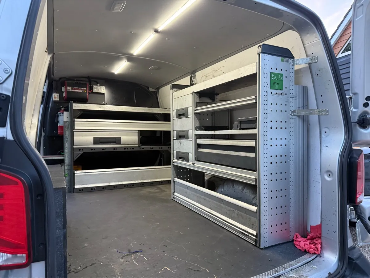 BOTT Van shelving drawer system - Image 1