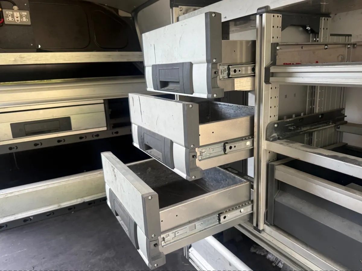 BOTT Van shelving drawer system - Image 4