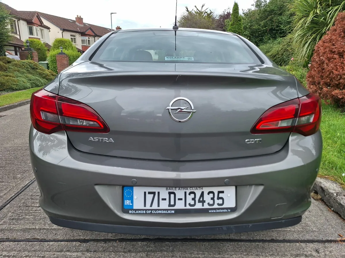 Opel Astra Saloon/ ONLY 120KMS/ NCT 2027 - Image 4