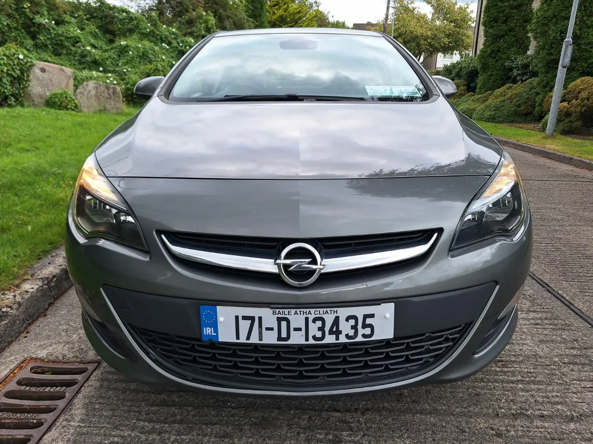 Opel Astra Saloon/ ONLY 120KMS/ NCT 2027 - Image 3