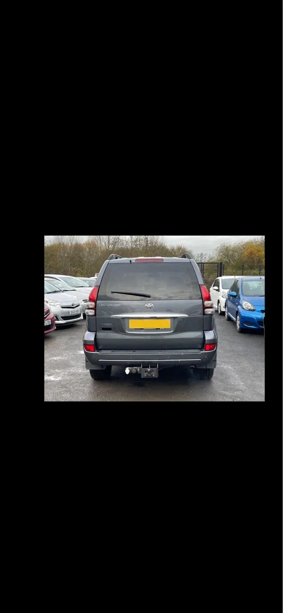 Landcruiser Lc5 rear door - Image 1