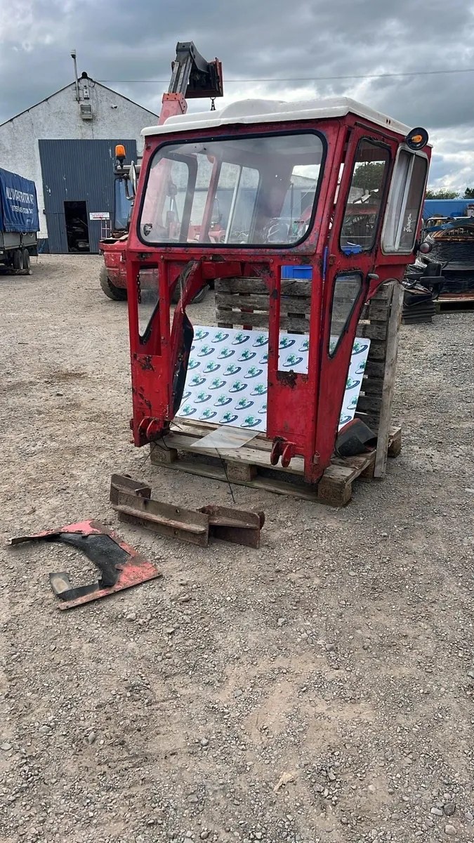Duncan Cab to suit Massey Ferguson 35 135 - Image 1