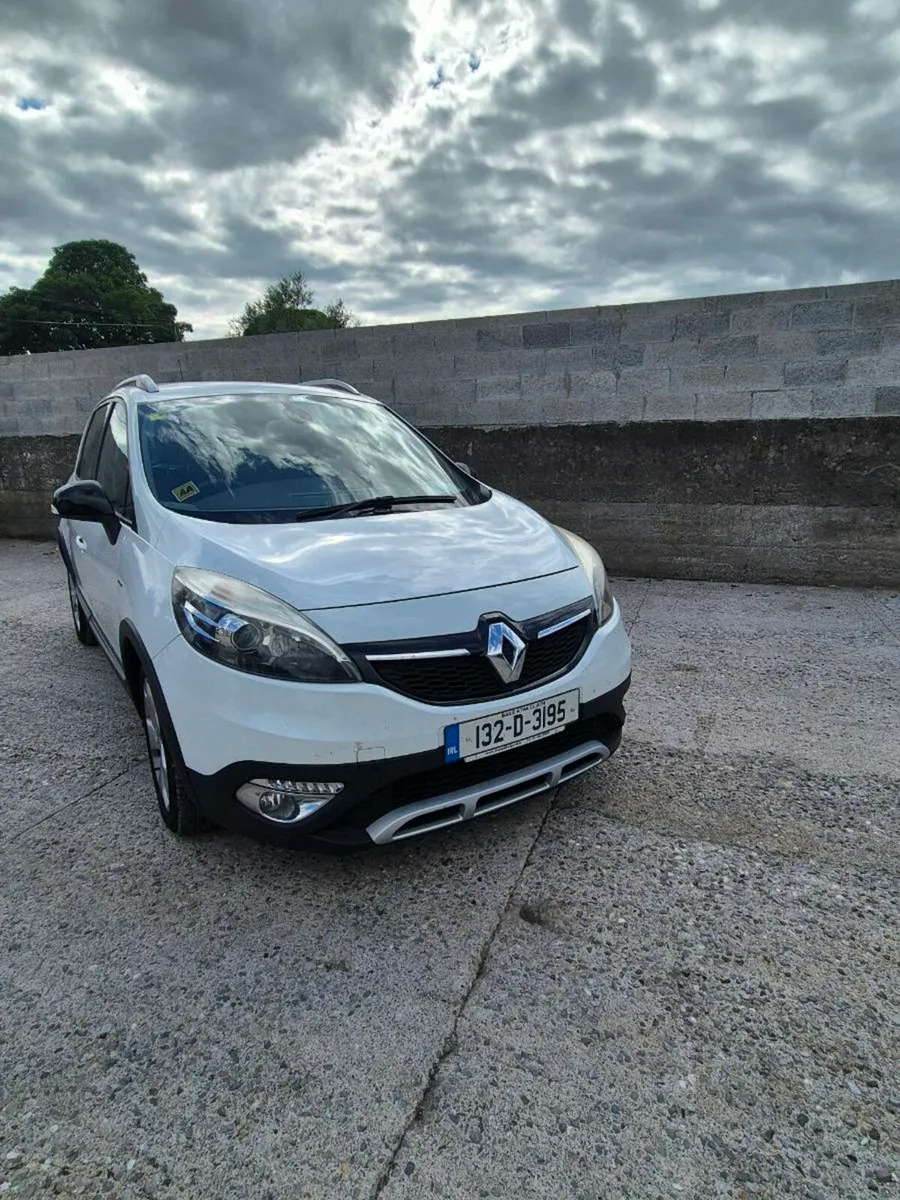 Renault Scenic XMOD Bose 2013 - Image 1