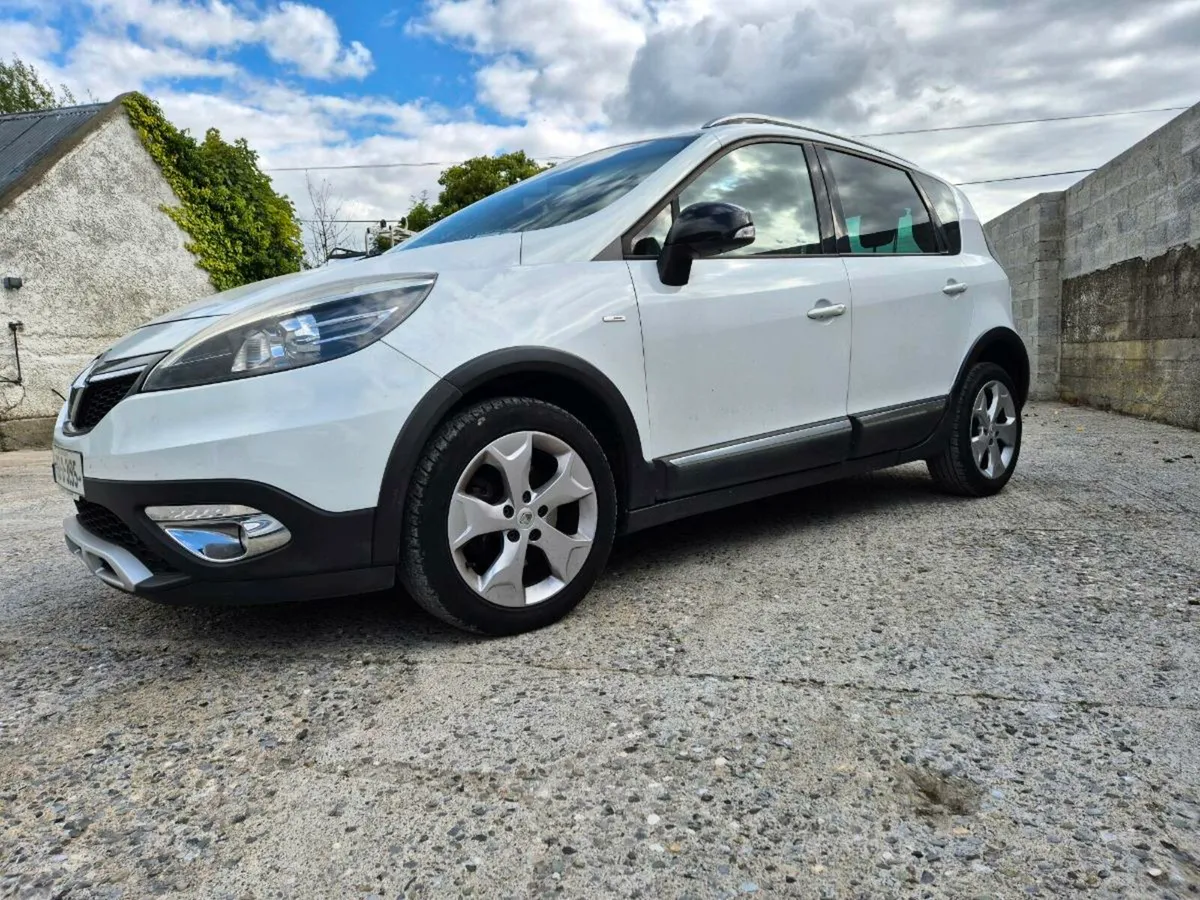Renault Scenic XMOD Bose 2013 - Image 3