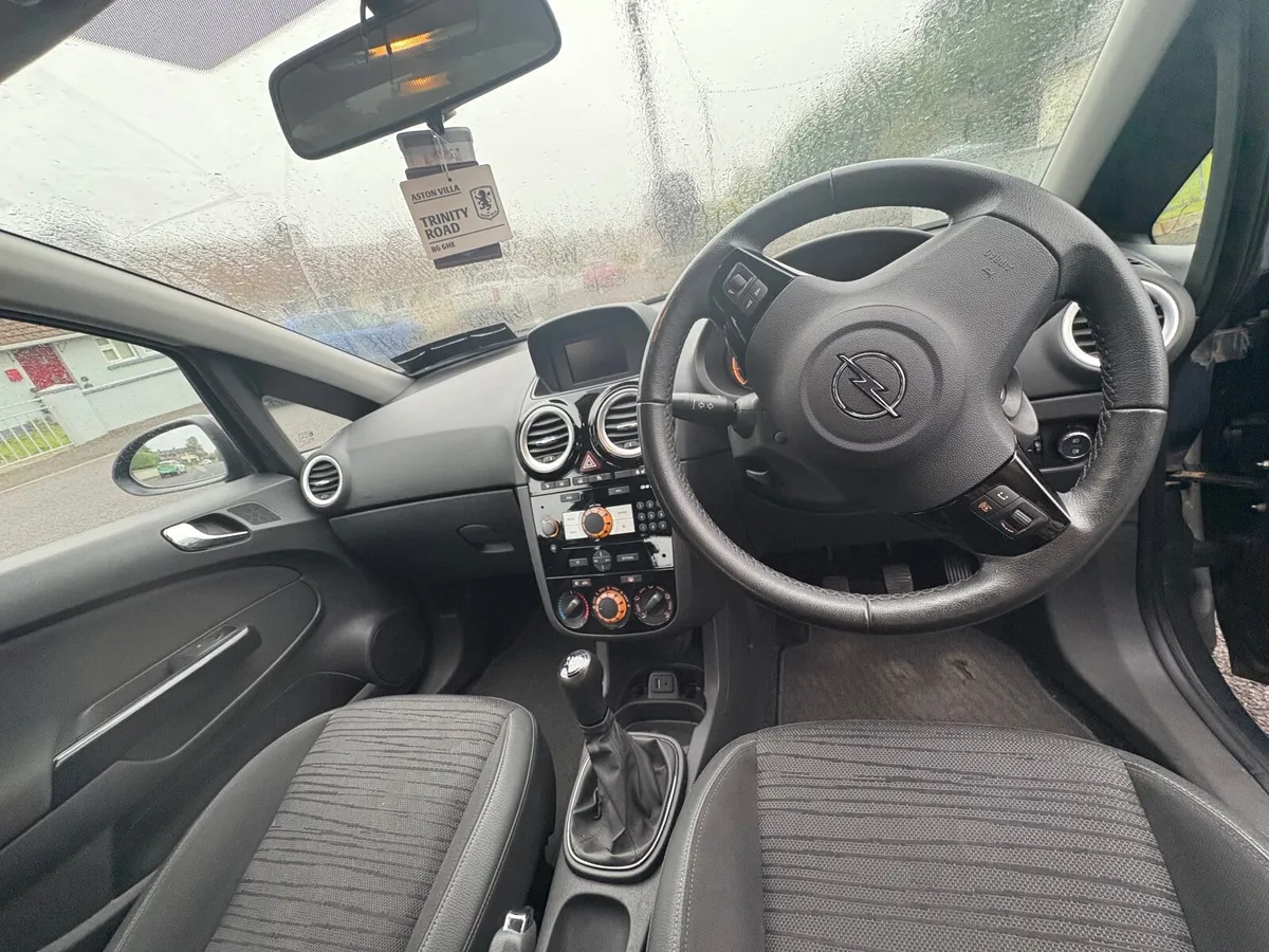 Opel Corsa 2014 - Image 2