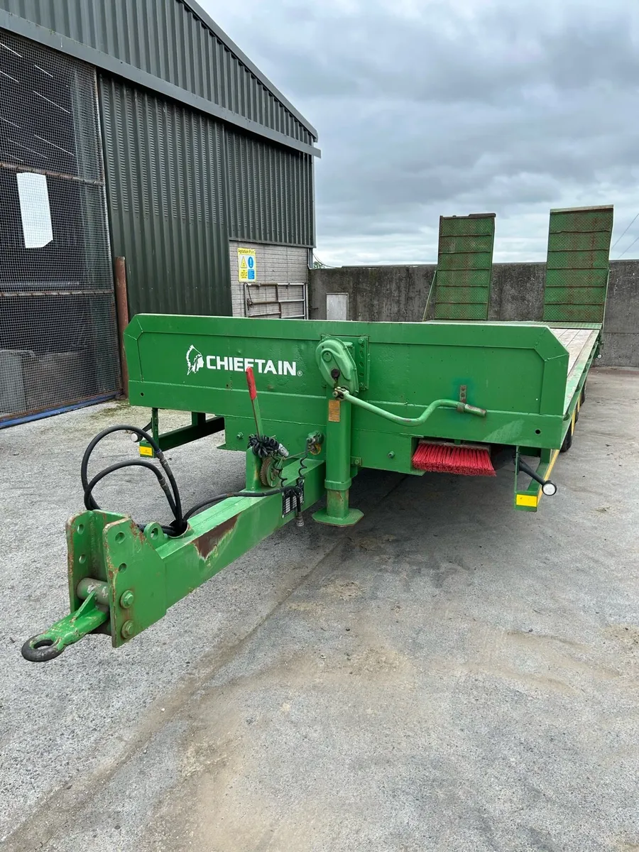 Low loader - Image 2