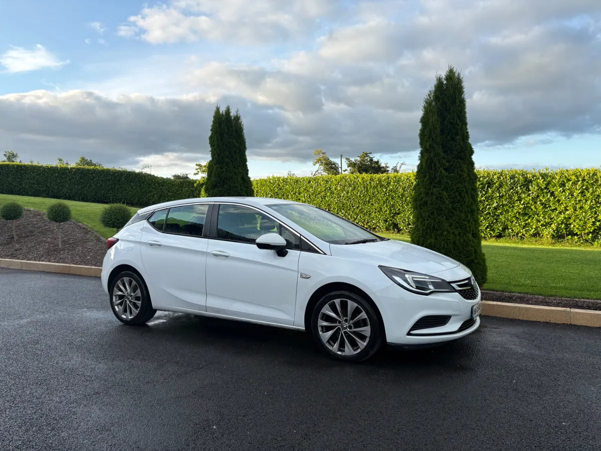 Vauxhall Astra 2016 - Image 2