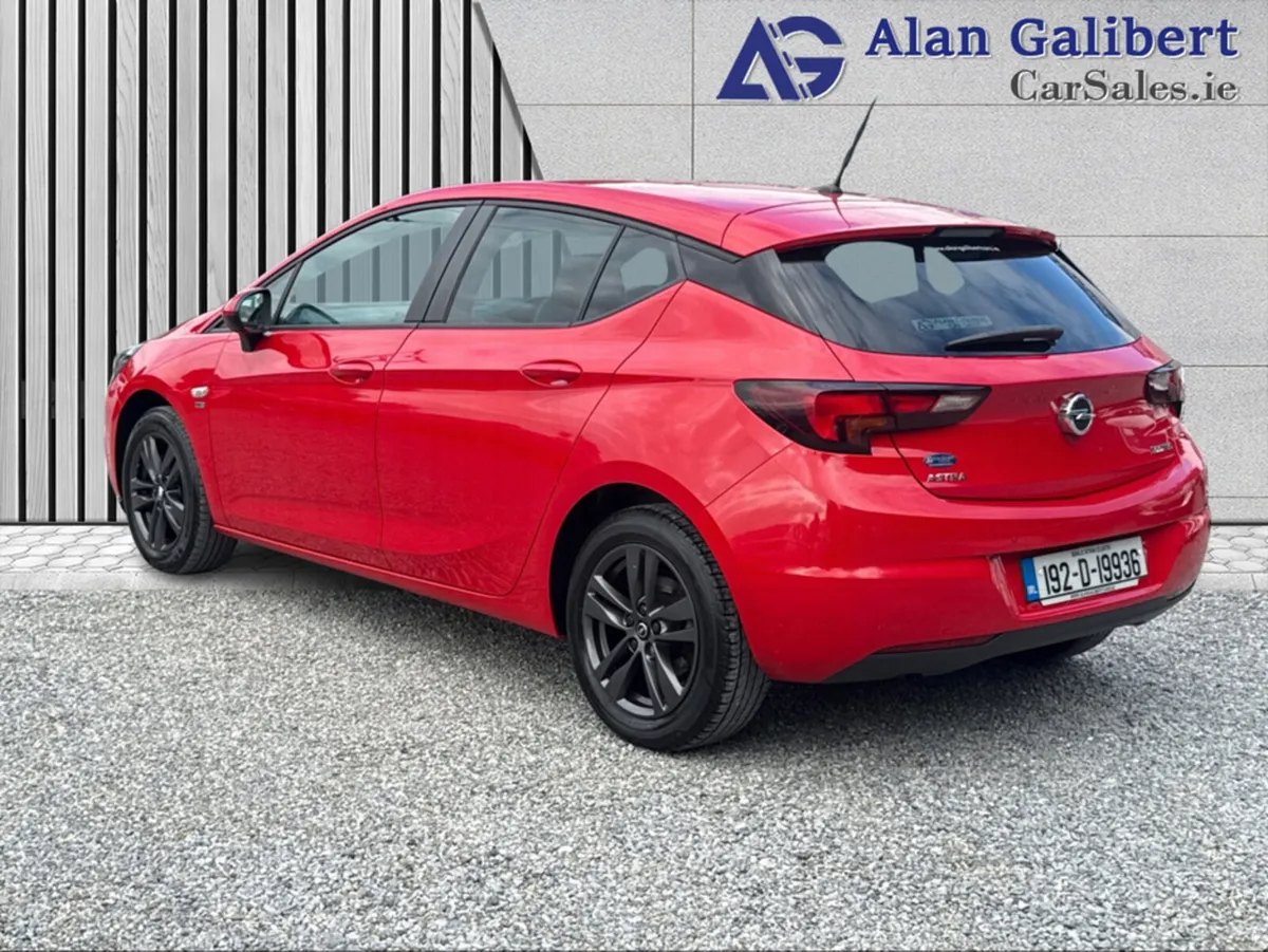 Opel Astra 1.0T 120 Years Edition - Image 2