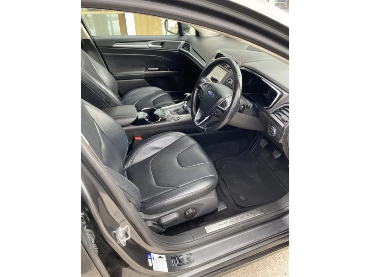 Ford Mondeo TITANIUM 5DR 2.0 TD 150BHP M6 FWD 4DR - Image 4