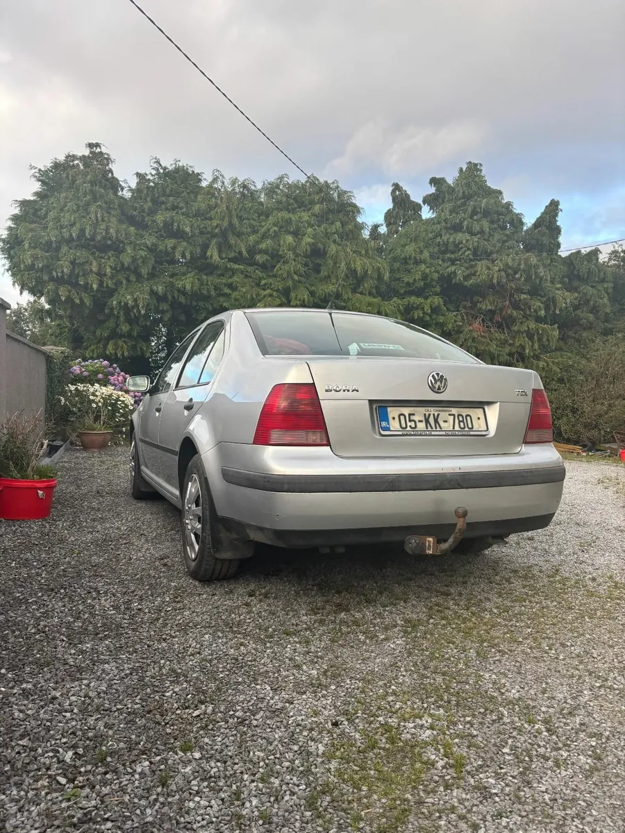 Volkswagen Bora 2005 - Image 2
