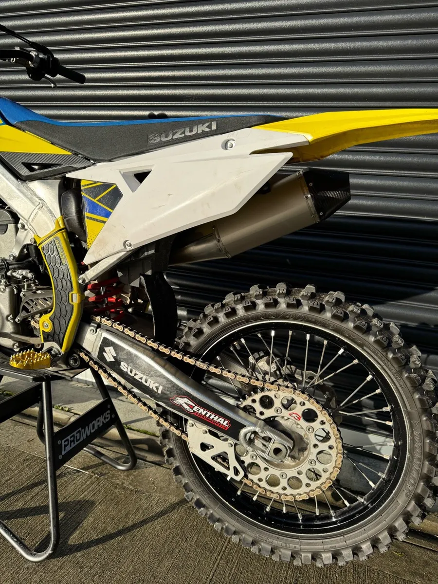 Suzuki 250 2022 - Image 4