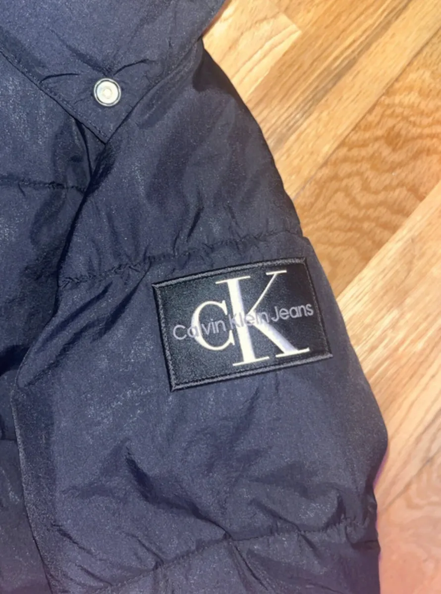 Black Calvin Klien puffer jacket - Image 3