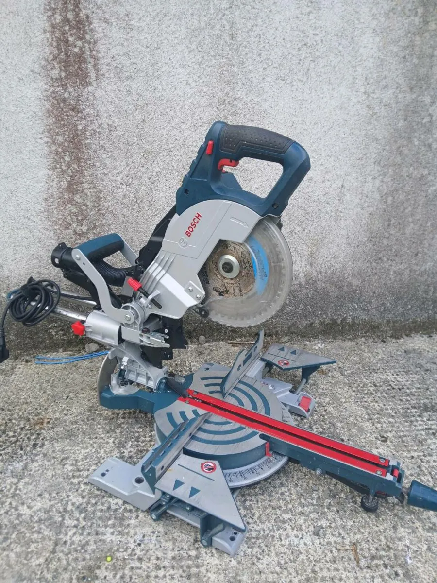 Bosch GCM 8 SJL 216mm Mitre Saw - Image 1
