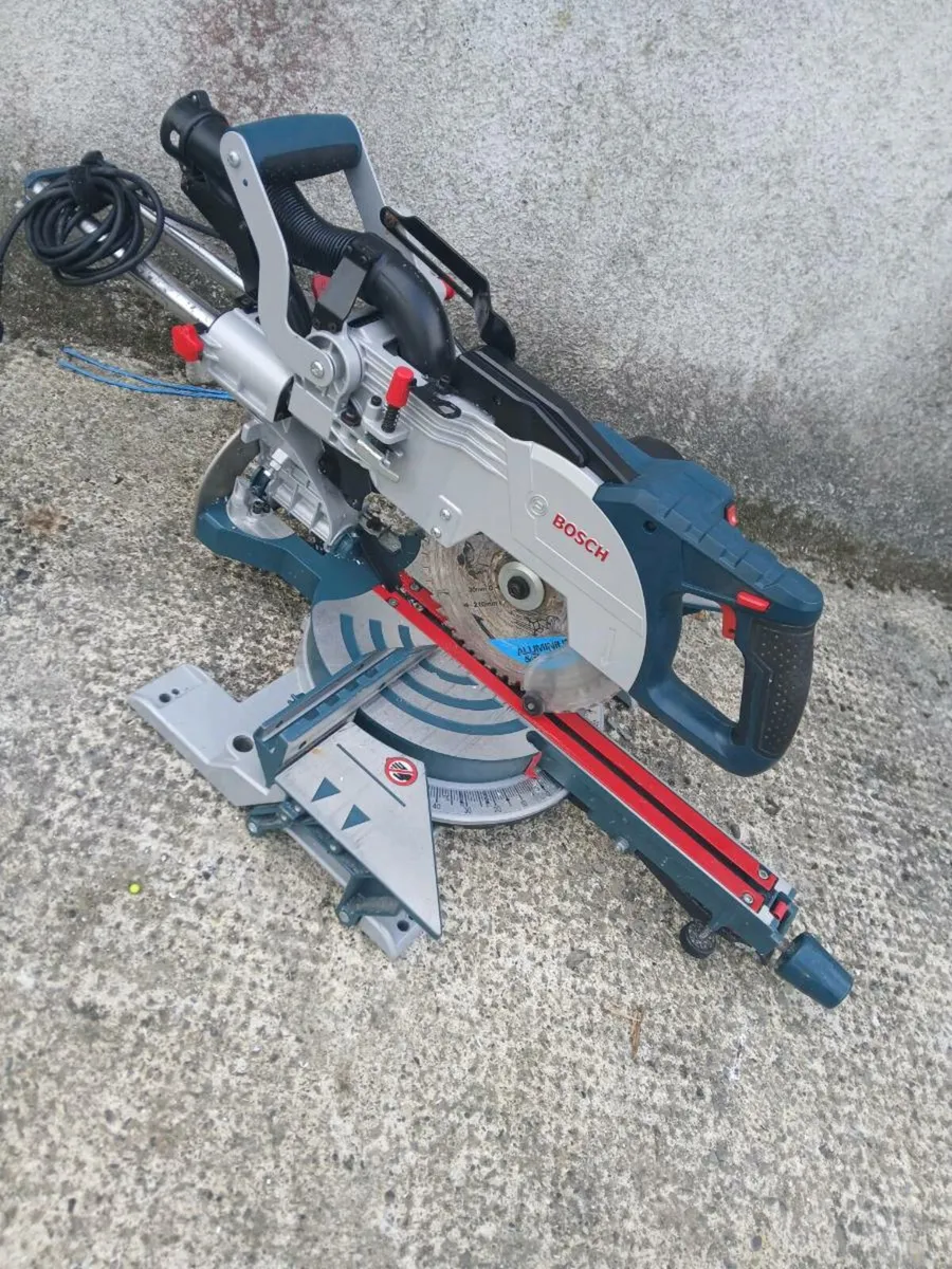 Bosch GCM 8 SJL 216mm Mitre Saw - Image 4