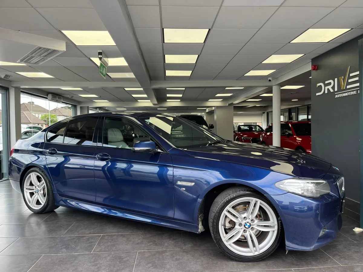 BMW 5-Series 2016 520d M-Sport - Image 1