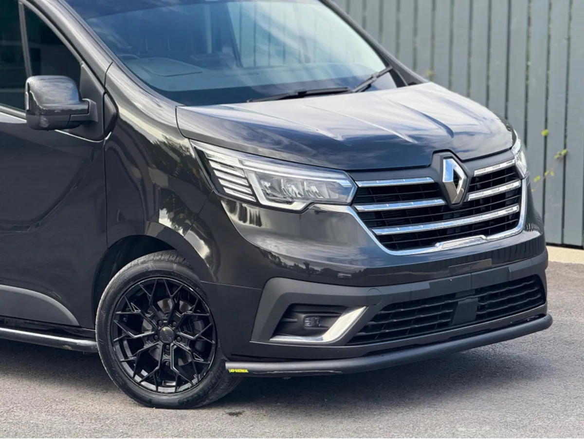 Renault Trafic 5 SEATER RENAULT TRAFIC LL30 SPORT - Image 3