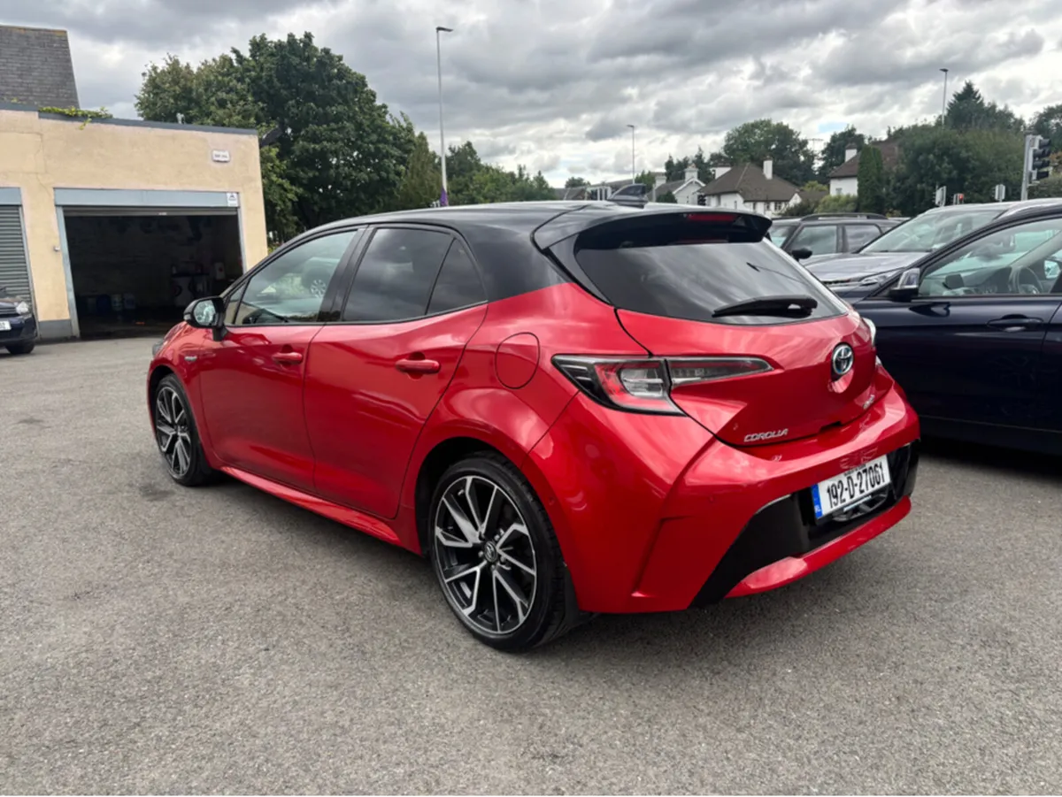 Toyota Corolla 1.8 VVT-I EXCEL 72KW 5 5DR AUTO - Image 3