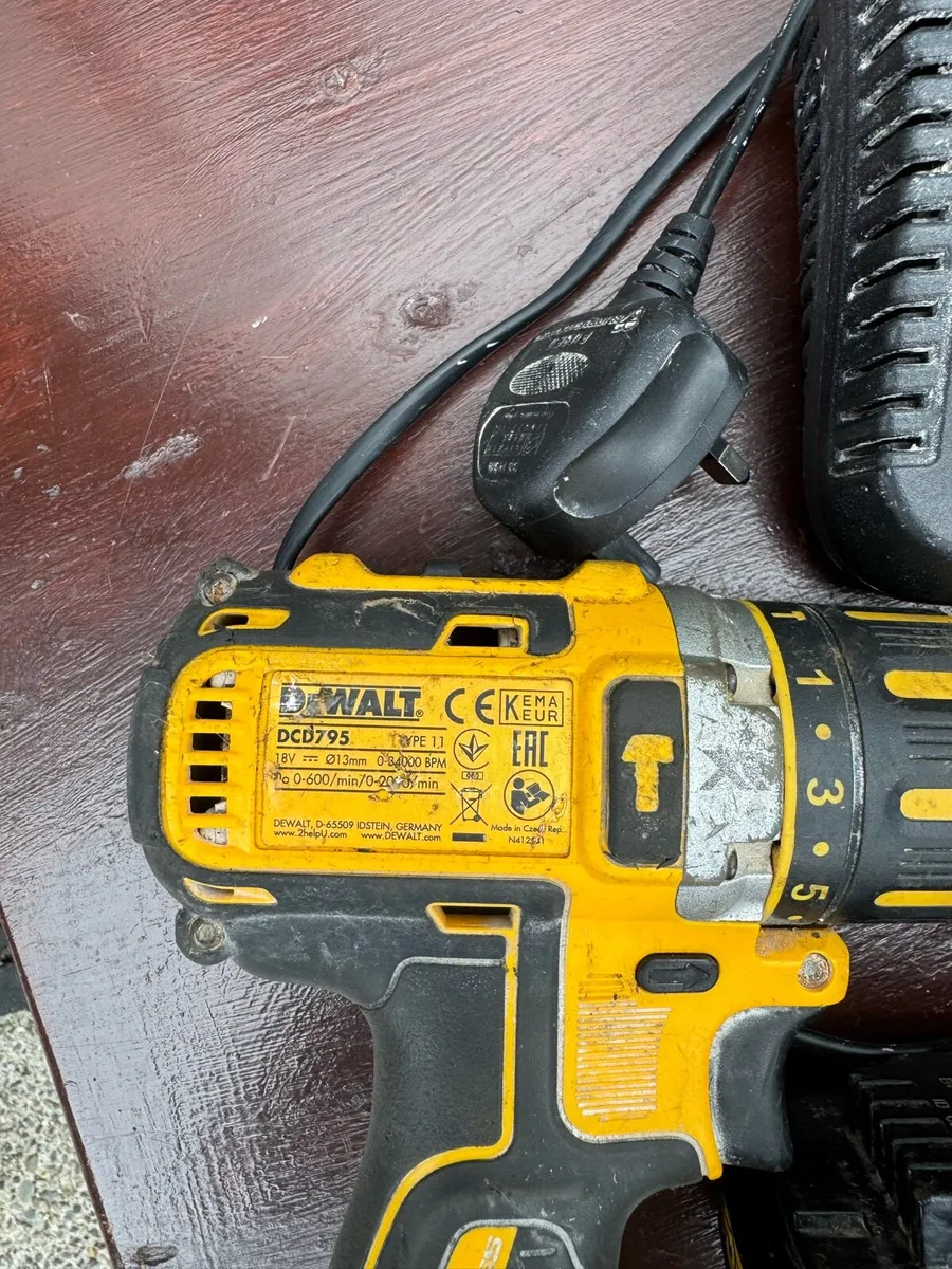 Dewalt drill - Image 2